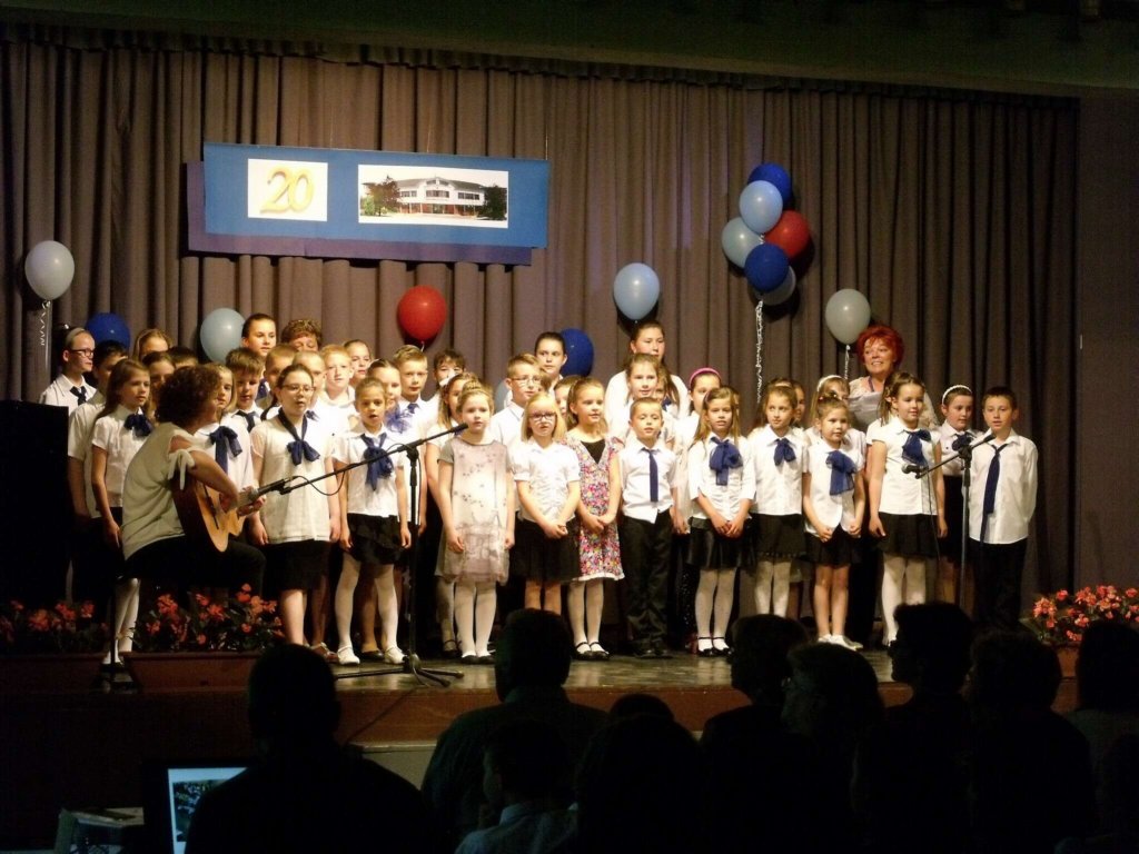 img009.jpg