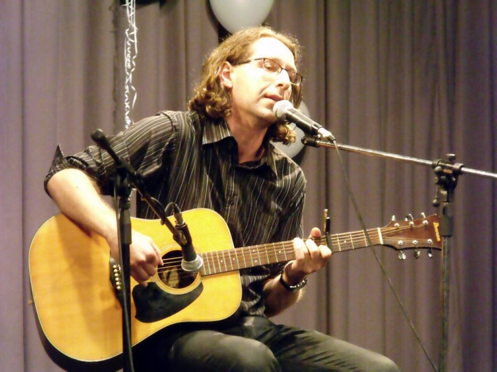 img051.jpg